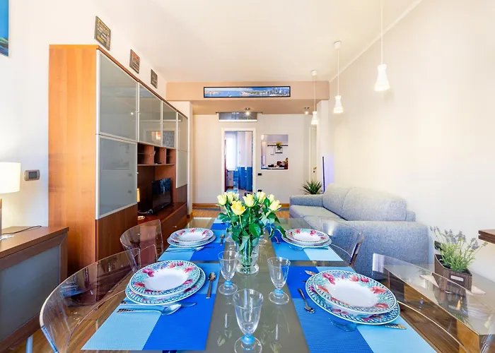 Charme Parmense: Eleganza E Storia Apartament